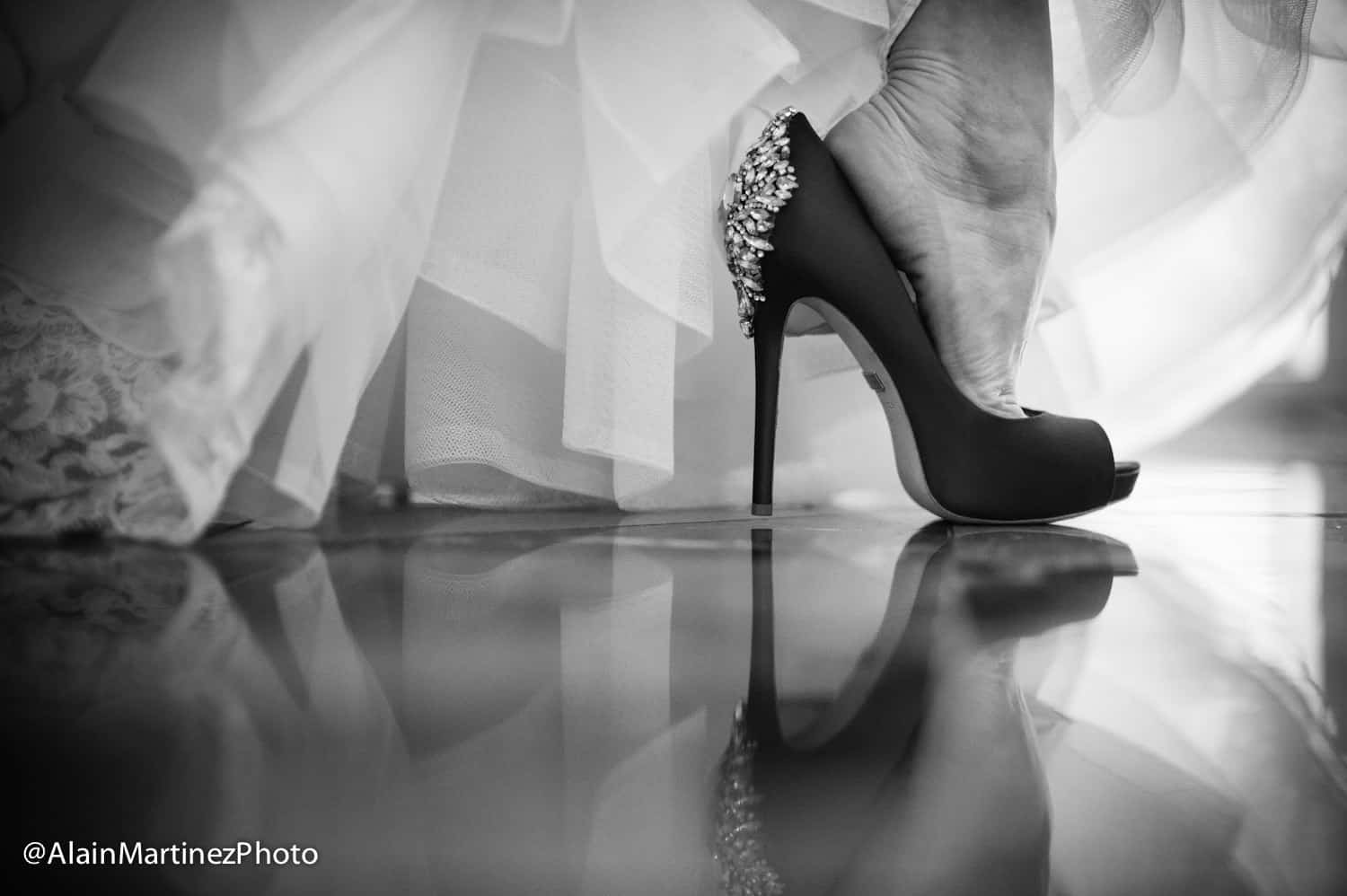 Wedding Shoes | (786) 888-9111 Photographers